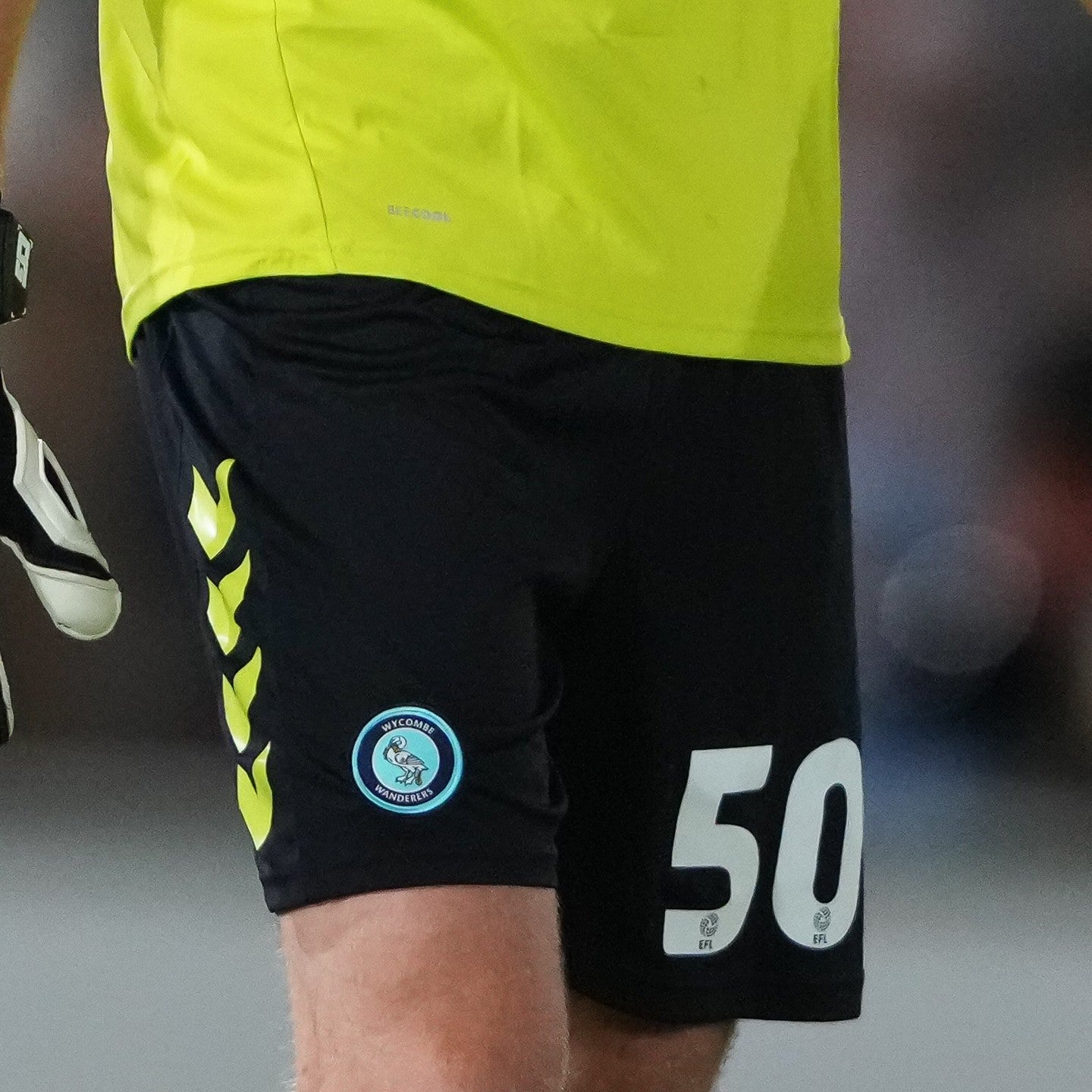 Wycombe Wanderers Adult Away Goalkeeper Shorts 25/26
